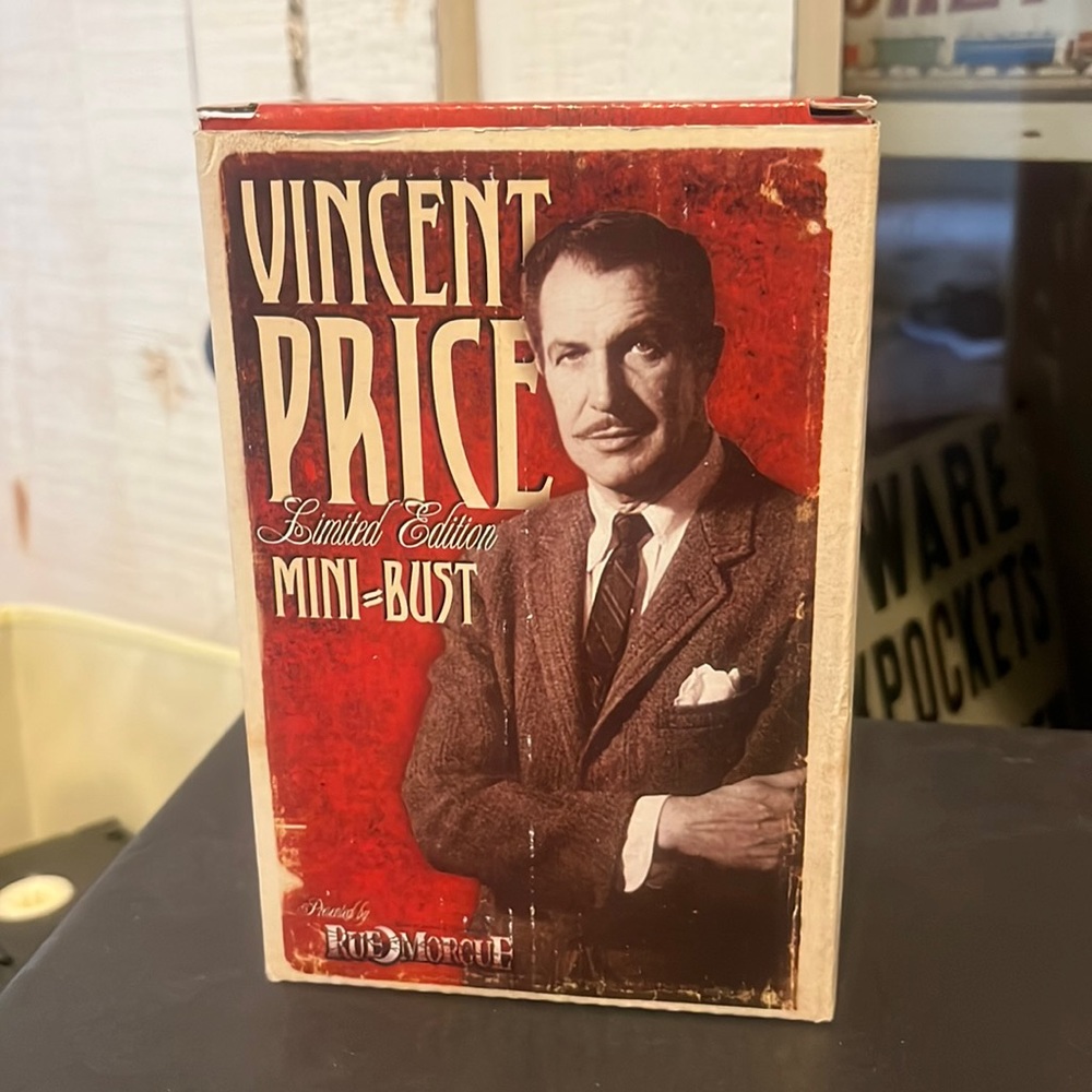 Vincent Price Limited Edition Mini Bust Presented by Rue Morgue.
